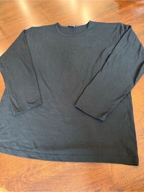 #followme Men's Black Long Sleeve Crewneck Shirt. L ptp 24” length 29”